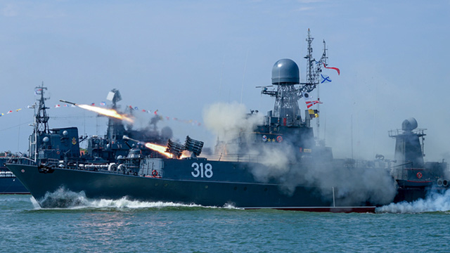 中方“海上登陆”参赛队受邀参加俄罗斯海军节活动